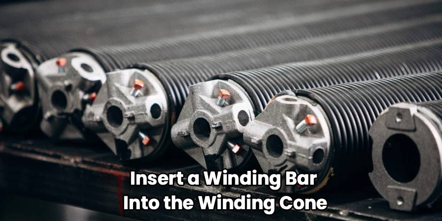 Insert a Winding Bar 
Into the Winding Cone