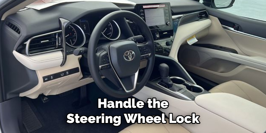 Handle the Steering Wheel Lock