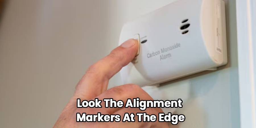 Look The Alignment 
Markers At The Edge