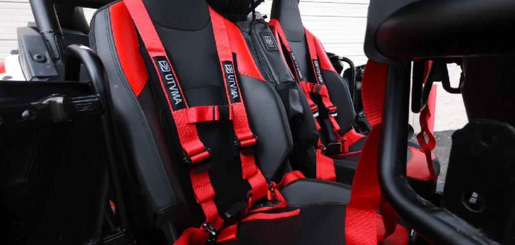 How to Fix a Seat Belt That Is Locked