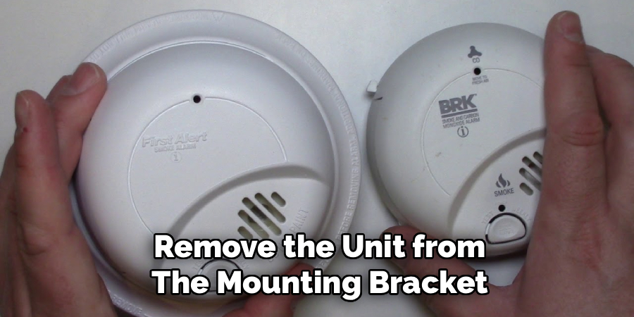Remove the Unit from the Mounting Bracket